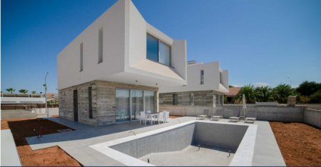 New For Sale €635,000 House (1 level bungalow) 4 bedrooms, Paralimni Ammochostos - Main Photo