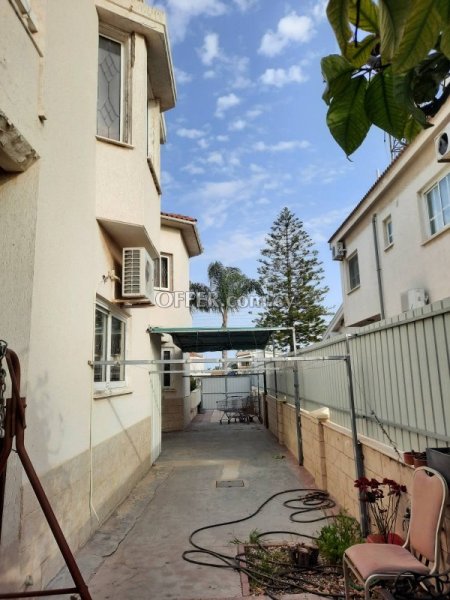 New For Sale €650,000 House 3 bedrooms, Detached Aradippou Larnaca - 4