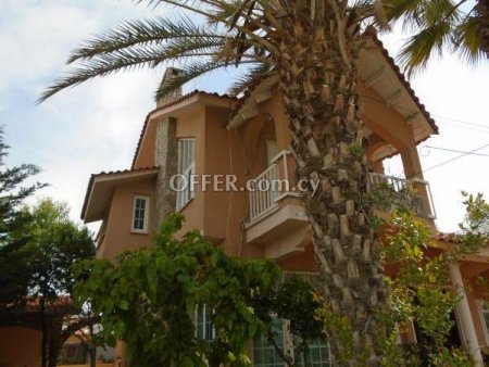 New For Sale €550,000 House 5 bedrooms, Detached Strovolos Nicosia - 3