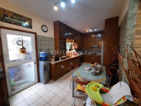 New For Sale €185,000 Apartment 3 bedrooms, Larnaka (Center), Larnaca Larnaca - 2