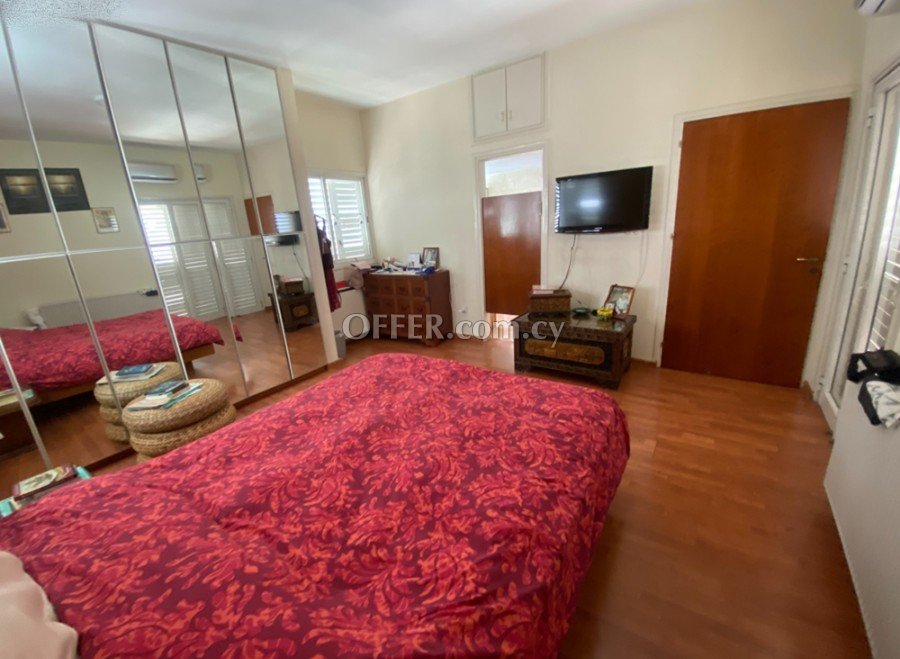For Sale, Four-Bedroom Whole Floor Apartment in Agios Dometios - 5