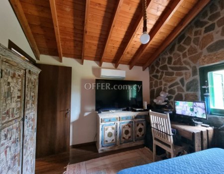 BARGAIN PANO PLATRES : 5 BEDROOM STONE VILLA FOR SALE BY OWNER - 6