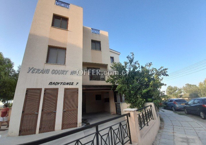 6-bedroom Apartment 75 sqm in Livadia - 2