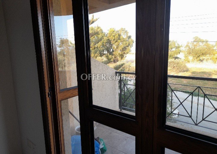 6-bedroom Apartment 75 sqm in Livadia - 6