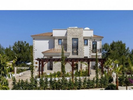 Luxurious and stylish villa for sale in Argaka village of Paphos area - 9