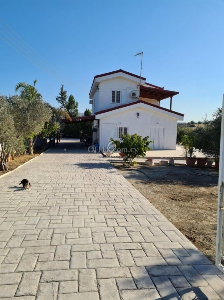 3 BEDROOM DETACHED HOUSE WITH POOL IN 5431 M2 LAND - 11