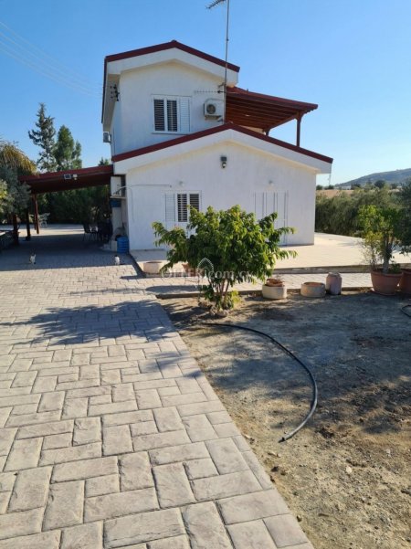 3 BEDROOM DETACHED HOUSE WITH POOL IN 5431 M2 LAND - 7