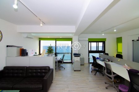 OFFICE SPACE [120 sqm] UNFURNISHED - 6