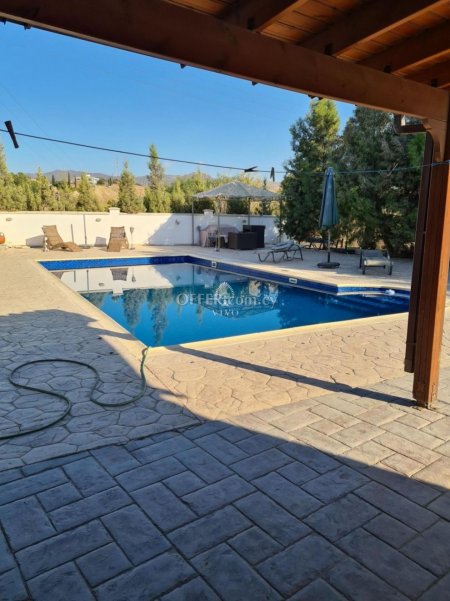 3 BEDROOM DETACHED HOUSE WITH POOL IN 5431 M2 LAND - 6