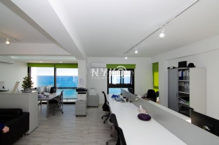 OFFICE SPACE [120 sqm] UNFURNISHED - 4