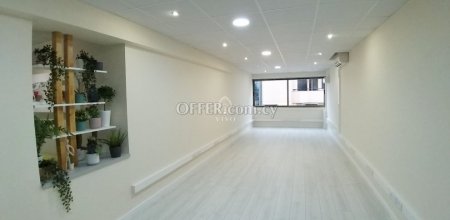 OFFICE OF 105 SQM IN THE HEART OF THE BUSINESS DISTRICT - 4