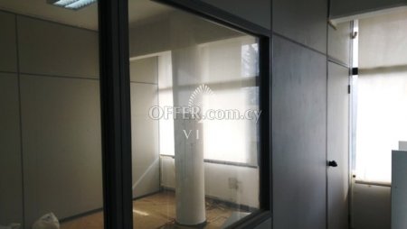 250 SQM OF PARTINIONED OFFICE CLOSE TO THE PORT - 3