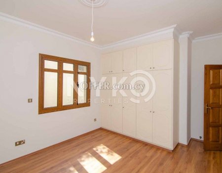 4 bedrooms detached house partly furnished - 4