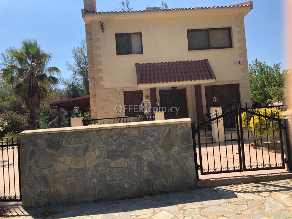 CHARMING MOUNTAIN HOUSE OF 3 BEDROOMS + LOFT IN MONIATIS LIMASSOL - 1