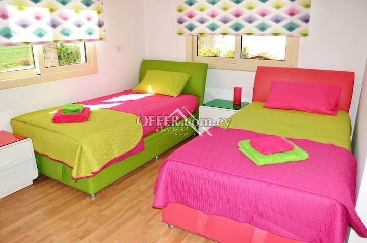 3 Bed House for Sale in Mazotos, Larnaca - 5