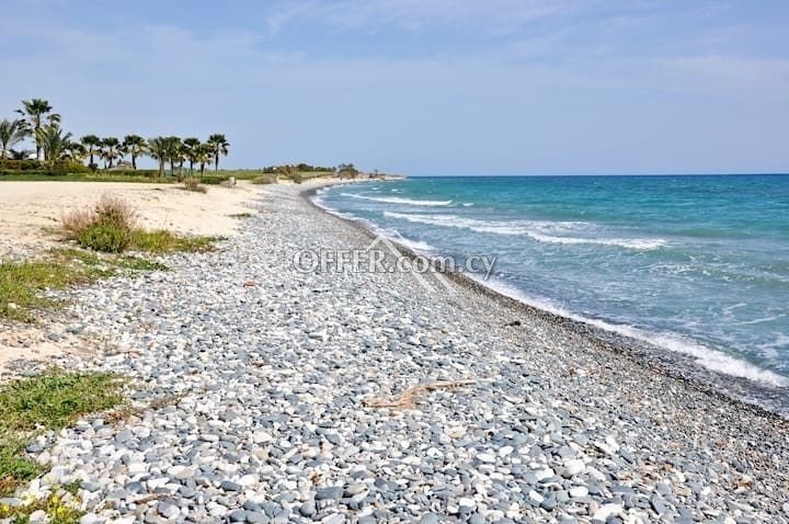 3 Bed House for Sale in Mazotos, Larnaca - 2