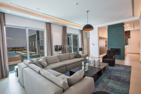 Spectacular 6 Bedroom Sea Front Villa in Ayia Napa - 3