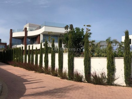 Stunning, Six Bedroom Villa with Sea Views