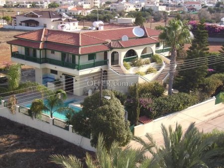 A magnificent mansion, truly one of a kind!