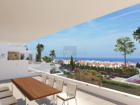 Apartment with Private Roof Garden in Kapparis