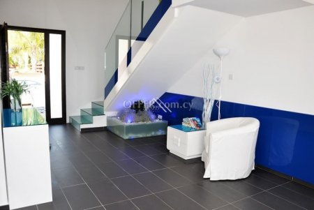 3 Bed House for Sale in Mazotos, Larnaca - 8