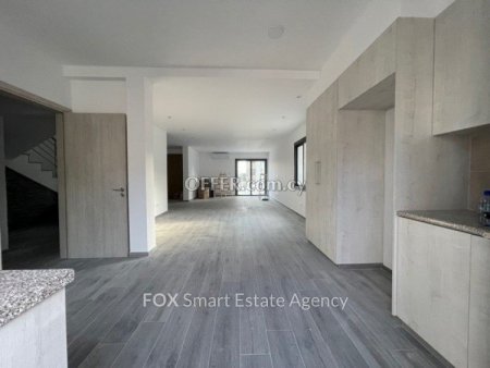 3 Bed 
				Detached House
			 For Rent in Apostolou Petrou & Pavlou, Limassol - 9