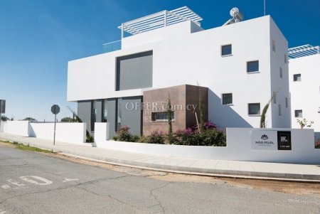 Contemporary 4 Bedroom Villa in Ayia Napa, Nissi Beach - 10