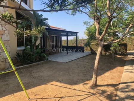 Family Villa on a Large Plot - 9