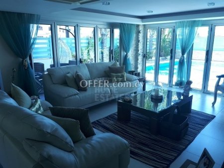 Luxury 4 Bedroom Detached Villa with Private Pool, Livadhia, Larnaca - 6