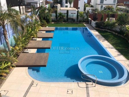 Stunning, Six Bedroom Villa with Sea Views - 6
