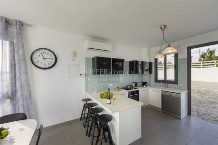 Exclusive Villa with Panoramic View - 6