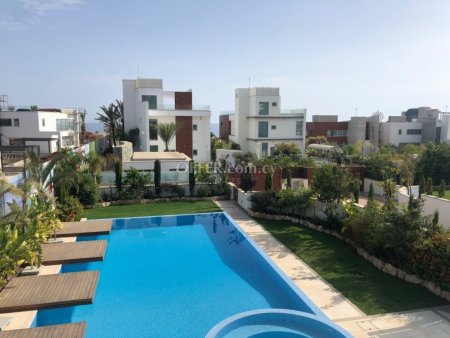 Stunning, Six Bedroom Villa with Sea Views - 5
