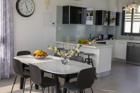 Exclusive Villa with Panoramic View - 5