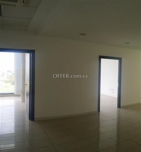 New For Rent €2,500 Office Strovolos Nicosia - 11