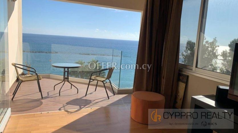 Beachfront 2 Bedroom Apartment in Agios Tychonas - 4