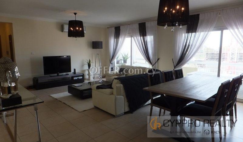3 Bedroom Apartment near Crown Plaza - 1