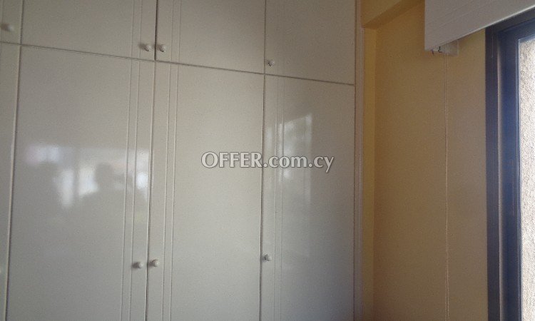 3 Bedroom 156m2 spacious apartment ideal for office use - 5