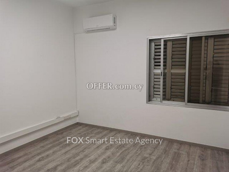
				Office 
			 For Rent in Agia Zoni, Limassol - 4