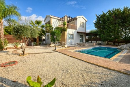 3 Bed Detached Villa for Sale in Ayia Thekla, Ammochostos - 10