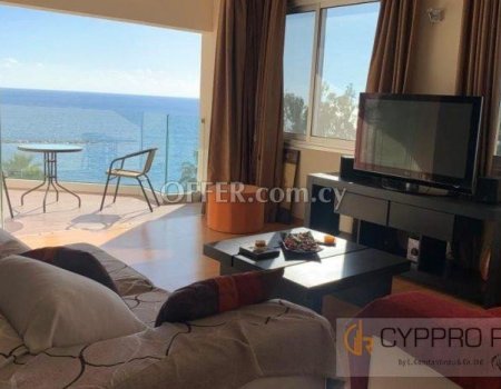 Beachfront 2 Bedroom Apartment in Agios Tychonas - 8