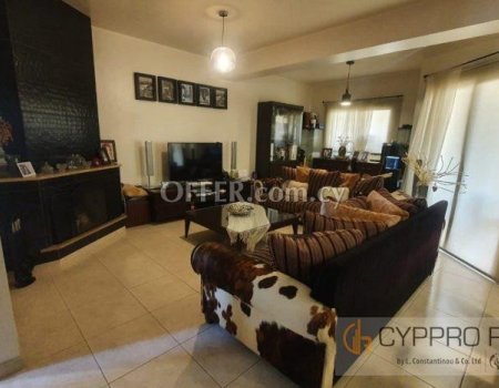 3 Bedroom Apartment in City Center - 6