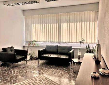 OFFICE for RENT 250sqm, Town centre, Makarios Avenue, Limassol. - 5