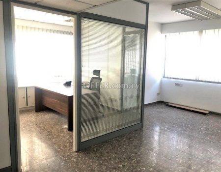 OFFICE for RENT 250sqm, Town centre, Makarios Avenue, Limassol. - 2