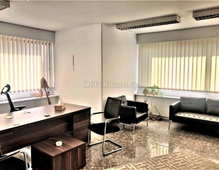 OFFICE for RENT 250sqm, Town centre, Makarios Avenue, Limassol. - 3