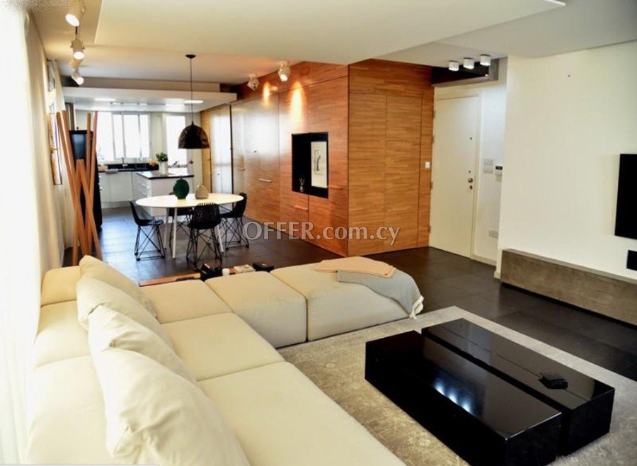 For Sale, Luxury and Contemporary Three-Bedroom Whole Floor Penthouse in Strovolos - 9