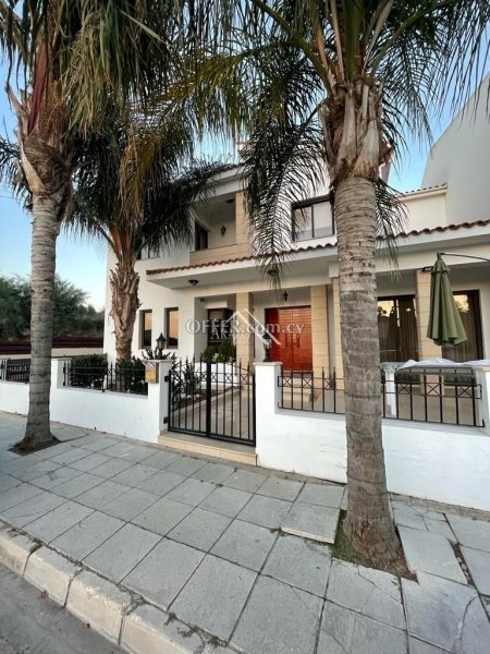 5 Bed House for Sale in Aradippou, Larnaca - 1