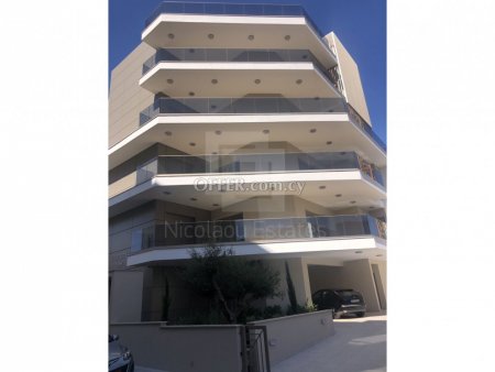 Exclusive beach wholefloor 4 bedroom apartments in the city center and 50m from the beach