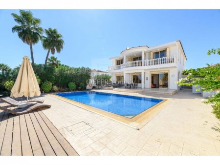 Luxury beachfront five bedroom villa in Kappari Protaras with private swimming pool and unobstructed sea views - 8