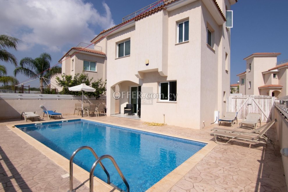 Beautiful Detached Villa with Title Deeds in Pernera - 13