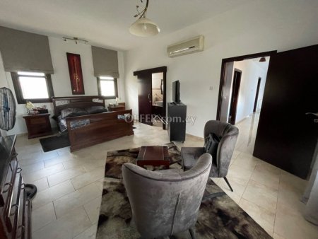 5 Bed Detached Villa for Sale in Aradippou, Larnaca - 3